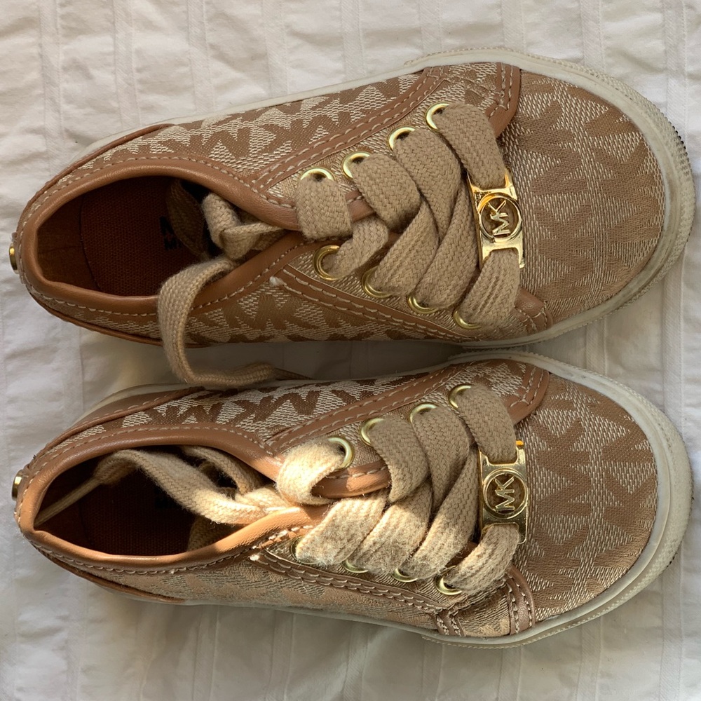 Size 7ustoddler Michael kors shoes